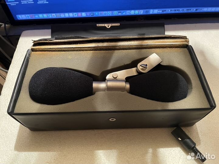 AKG D224 C студийный микрофон с двойной диафрагмой