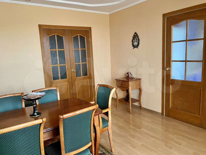 4-к. квартира, 96,3 м², 10/10 эт.