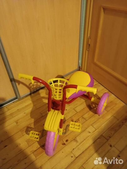 Детский велосипед для самых маленьких