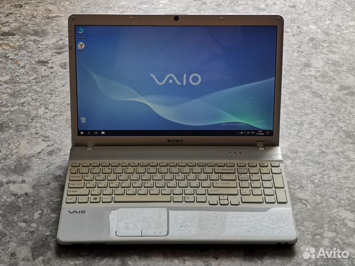 Sony Core i3 SSD Radeon HD