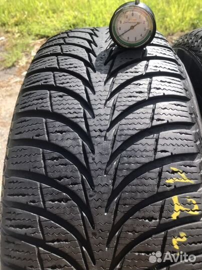 Goodyear UltraGrip Ice+ 215/65 R16 98T