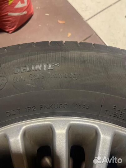 Delinte DS2 215/65 R16