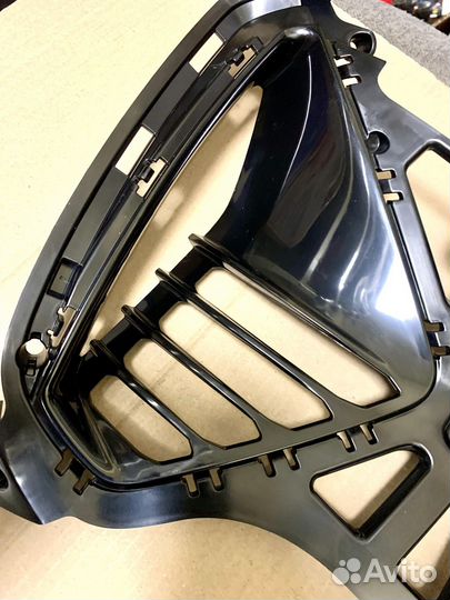 Накладка птф Genesis G70 левая