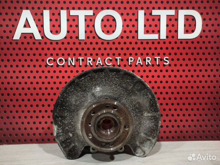 Кулак задний правый Mercedes-Benz Ml W166 2014