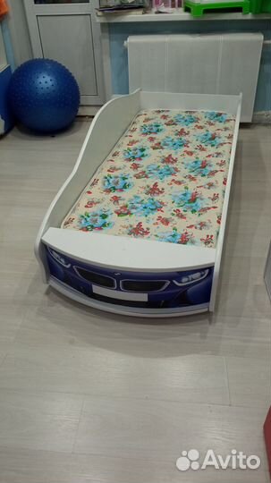 Кровать детская машина