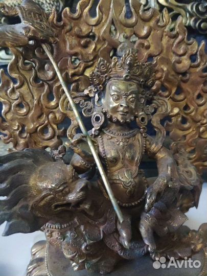 Кубера на льве (Вайшравана) медный сплав, позолота