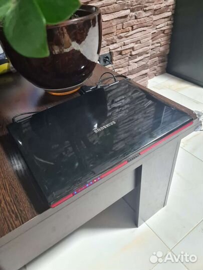Ноутбук Samsung R710