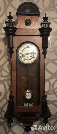 Антикварные часы