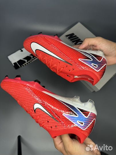 Футбольные бутсы Nike Air Zoom