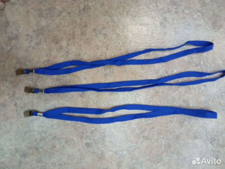 Шнурок для бейджа