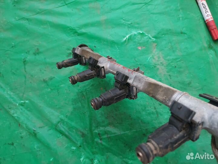 Топливная рампа Hyundai elantra xd 2л