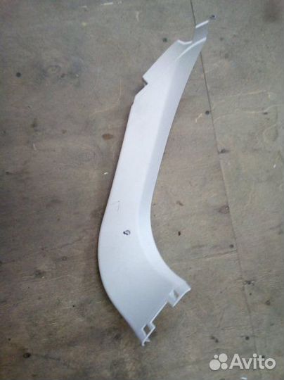 Обшивка багажника левая Ford Focus 3 хэтчбек 2.0