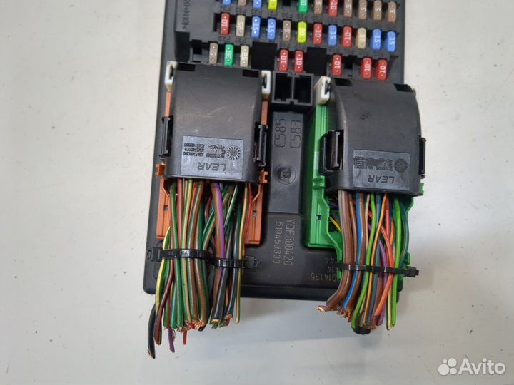 Блок предохранителей Land Rover Discovery 3, 2008