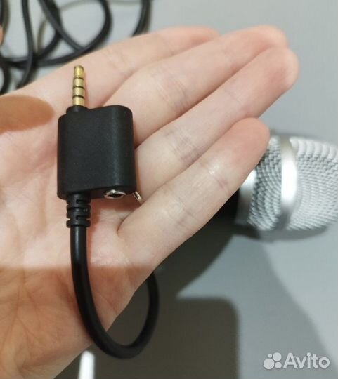 Микрофон со стойкой