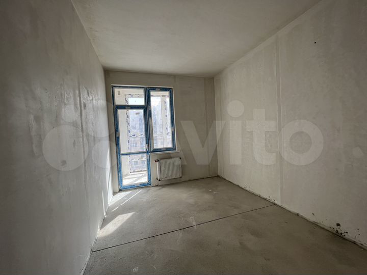 2-к. квартира, 65 м², 8/18 эт.