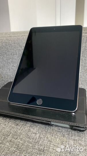 iPad mini 4 cellular 64gb