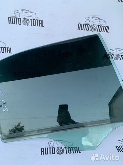 Стекло двери заднее правое Mercedes C-Class W204