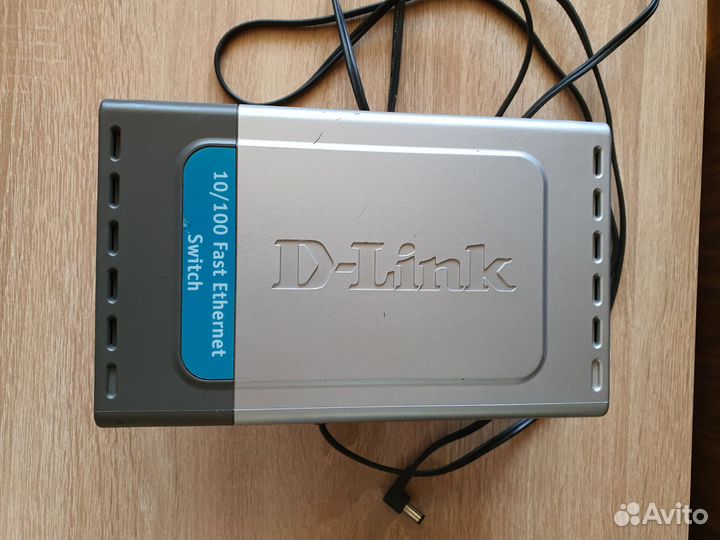 Сетевой коммутатор D-Link DES-1008D