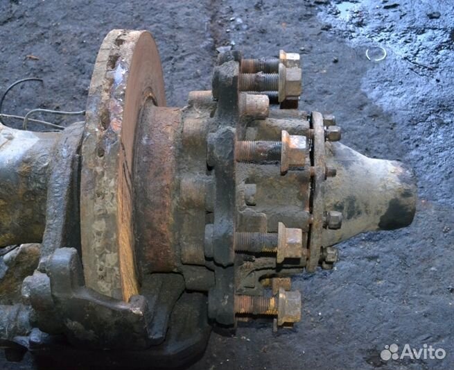 Ступица ведущего моста дисковые тормоза, правая sc