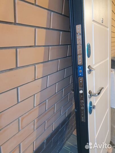 Продаю дверь