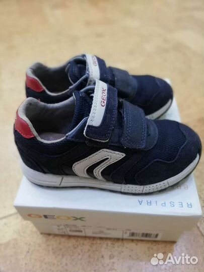 Кроссовки детские 26 размер