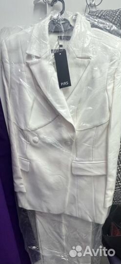 Костюм брючный женский