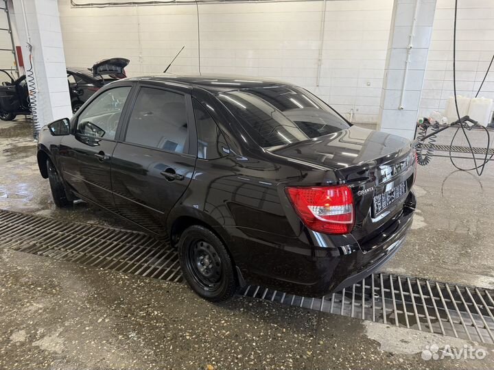 LADA Granta 1.6 МТ, 2023, 49 000 км