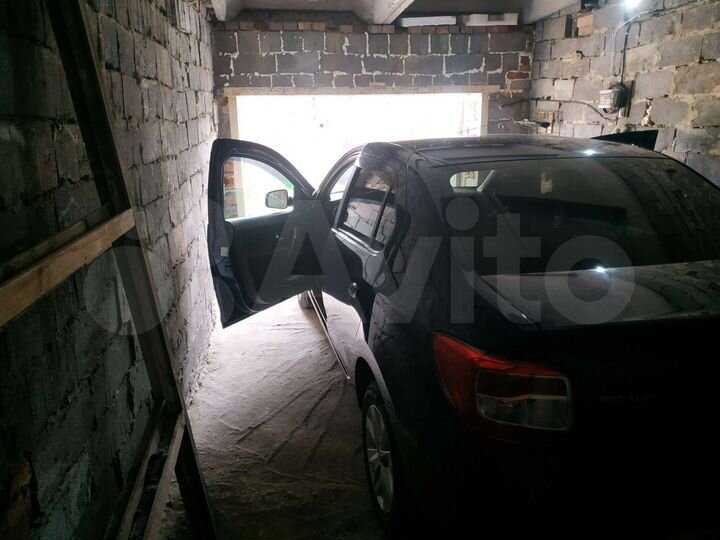 Гараж, > 30 м²