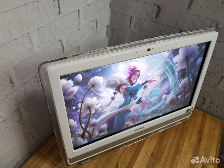 Моноблок для дома и офиса MSI 4 ядра / 6Gb / SSD