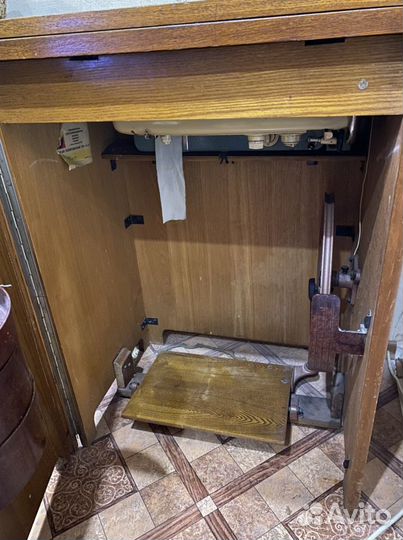 Швейная машина Чайка