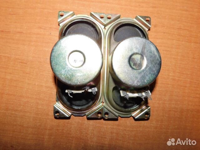 Пара динамиков