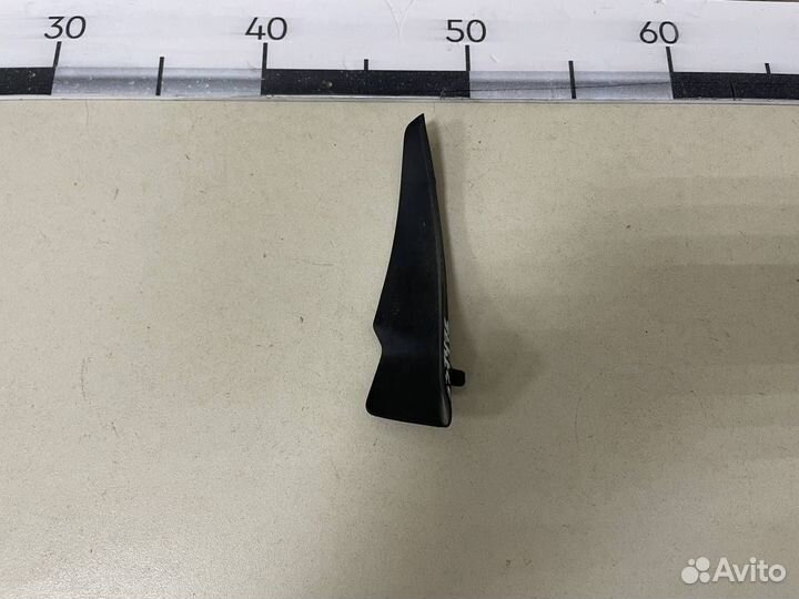 Накладка лобового стекла Skoda Rapid 2019