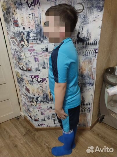 Детская футбольная форма и гетры