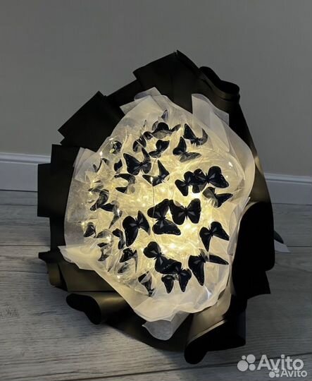 Бабочки светящиеся букет