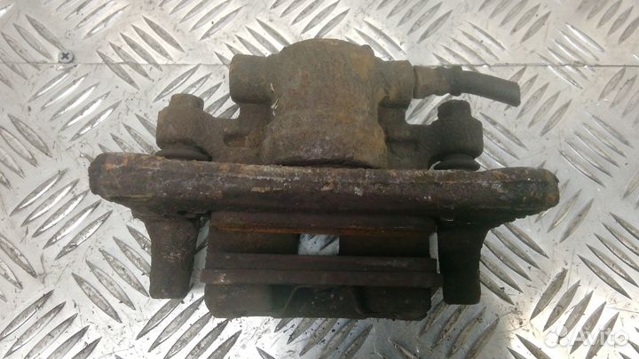 Суппорт тормозной задний левый mitsubishi ASX 1 2011