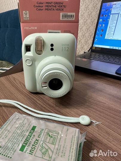 Продаю полароид использовала 1 раз