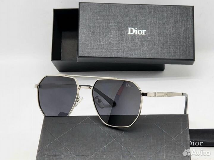 Солнцезащитные очки