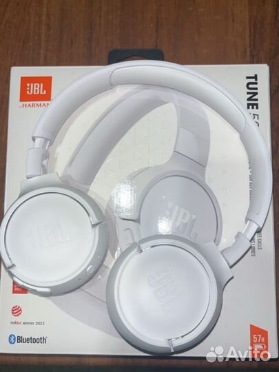 Беспроводные наушники jbl tune 520bt