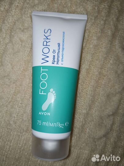 Набор. Крем,пена для ванн,спрей для тела, парфюм