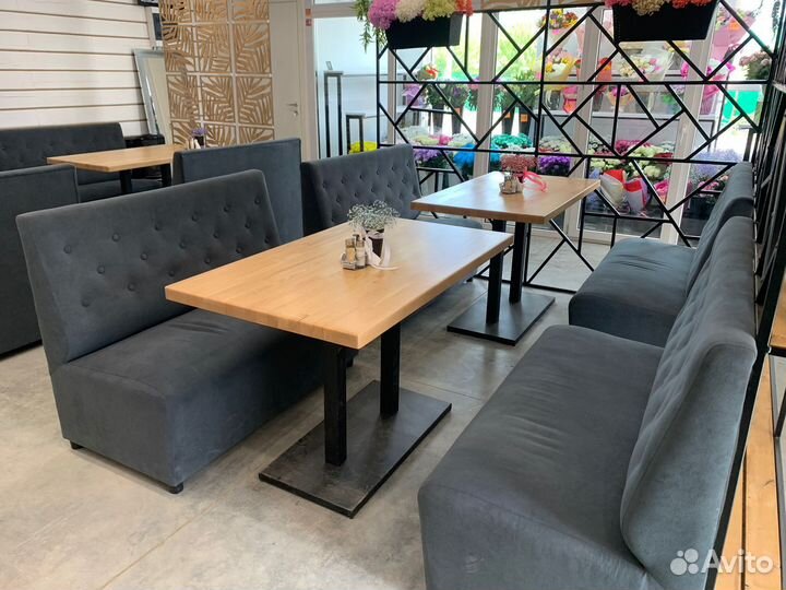 Стол для кафе