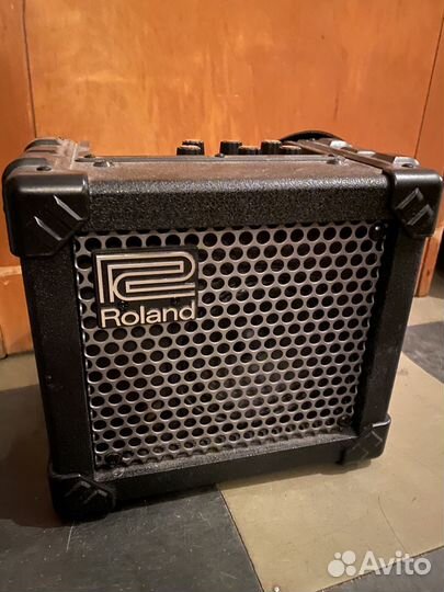 Комбоусилитель roland micro cube