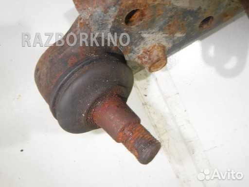 Рычаг передний левый нижний