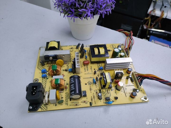 Блок питания 715G4361-P1C-000-003U