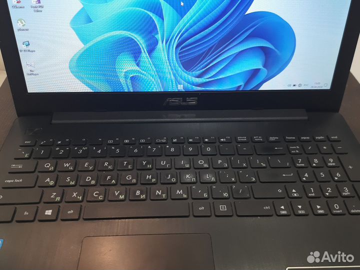 Ноутбук asus