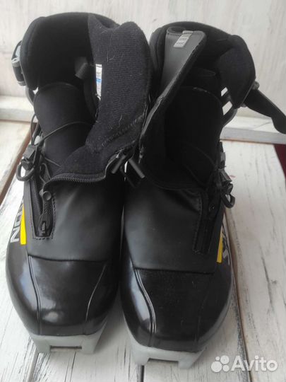 Лыжные ботинки salomon carbon chassis