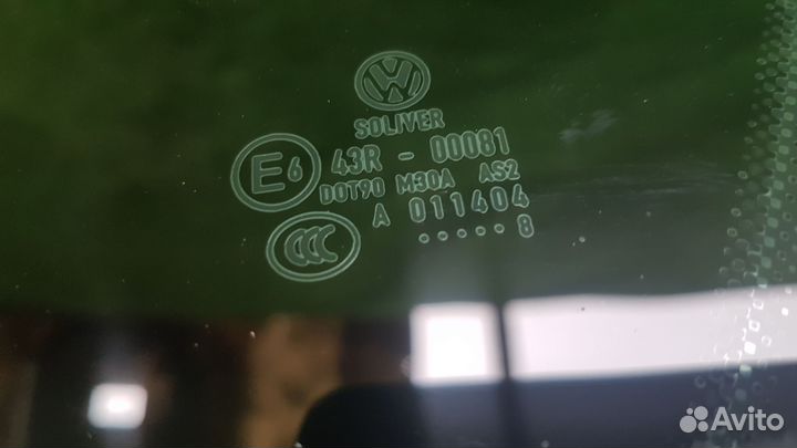 Форточка двери задней левой VW Passat B6