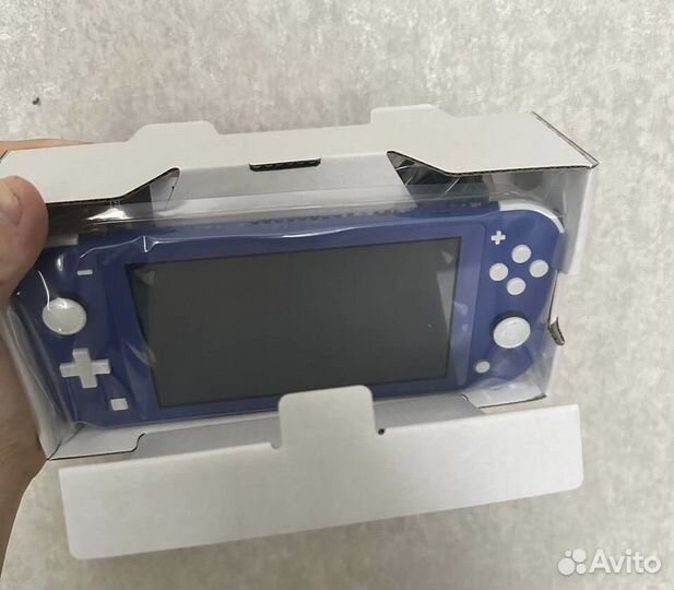 Игровая консоль Nintendo Switch Lite Blue новая