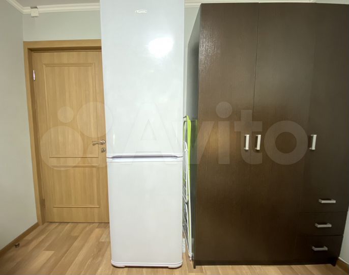 Комната 13 м² в 6-к., 1/2 эт.