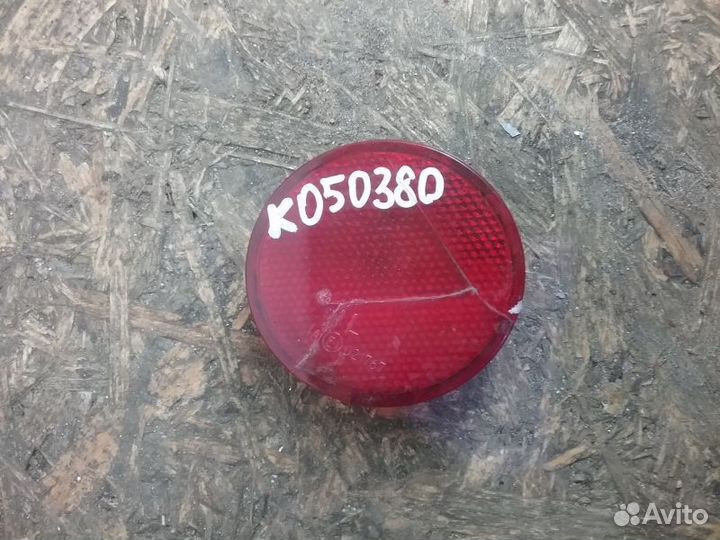 Отражатель заднего бампера левый Nissan Qashqai 1