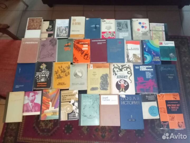 Книги времён СССР (цену уточняйте)